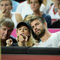 Shakira ir jos mylimasis krepšinio varžybose demonstravo karštus jausmus