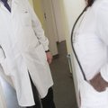 Medikai pasišaipė iš nėščios moters: nori eiti be eilės, užsivilk baltą chalatą
