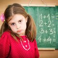 Suaugusiųjų klaida, mažinanti mergaičių matematinius sugebėjimus