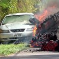 Ugnikalnio išsiveržimo nuniokotoje Havajų gyvenvietėje atsivėrė dvi naujos stemplės