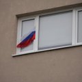 Pro studentų bendrabučio langus iškištos Rusijos vėliavos sukėlė nerimą: ar tai okupacija?