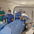 Lietuviai medikai išbandė modernias technologijas, kurios padeda operacijas atlikti tiksliau ir preciziškiau