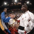 NBA pagerbė legendas: į Visų žvaigždžių rungtynes po 13-ą bilietą gavo Nowitzki ir Wade'as