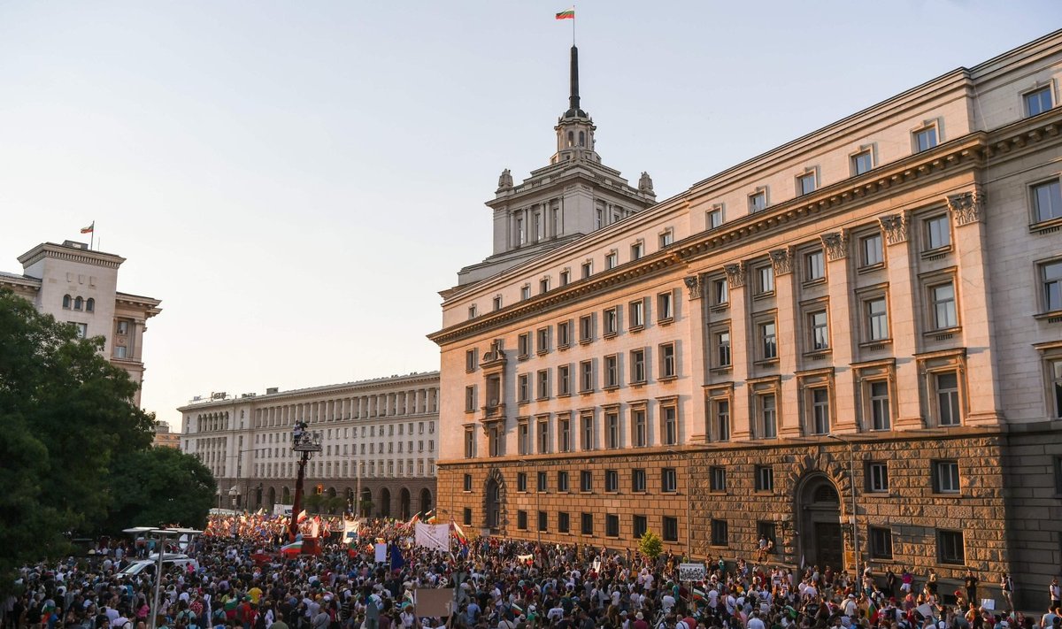 Bulgarijoje per antivyriausybinius protestus užblokuotas sostinės centras