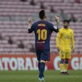 Dėl chaoso Katalonijoje be sirgalių žaidusi „Barcelona“ šventė eilinę pergalę
