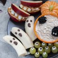 Helovino vaišių stalas: siaubingai skanūs užkandžiai, kuriuos lengva pagaminti