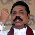 Šri Lankos parlamentas pareiškė nepasitikėjimą Rajapaksos vyriausybe