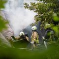 Paryčiais pranešta, kad Vilniuje atvira liepsna dega sodo namelis