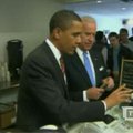 Mėsainio užsinorėjęs B.Obama nustebino užkandinės lankytojus
