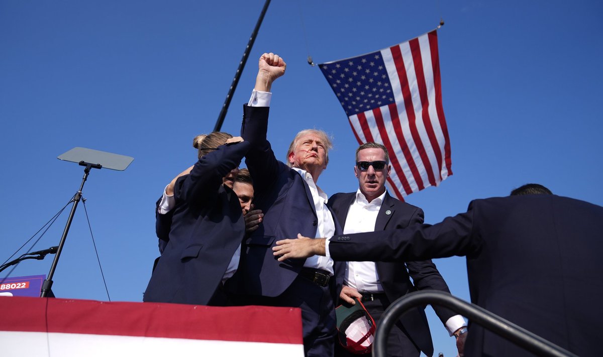 Donald Trump attacked during rally