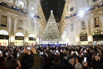 Kalėdų eglė Milane