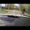 В Вильнюсе полиция полчаса преследовала 15-летнего водителя скутера