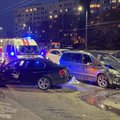 Vilniuje neblaivaus vairuotojo sukeltoje avarijoje nukentėjo moteris ir mažas vaikas