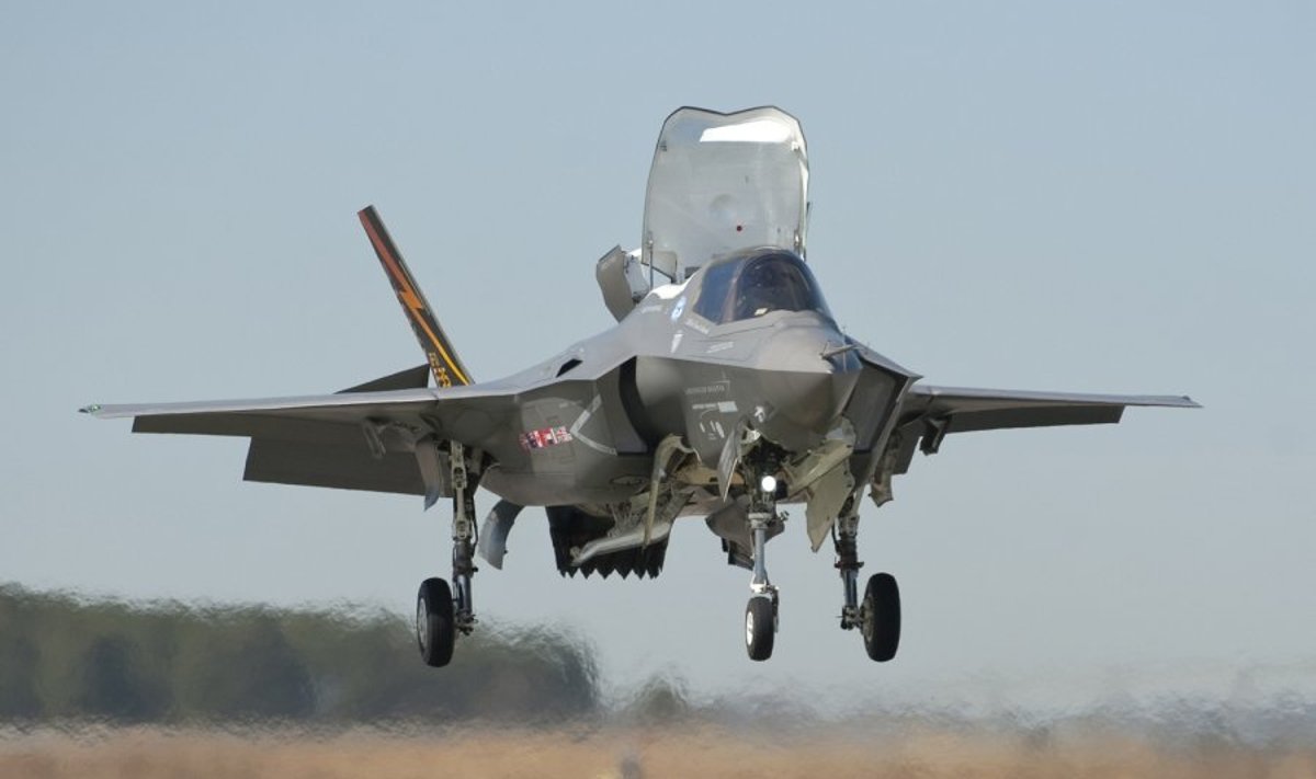Naikintuvas "Lockheed Martin F-35 Lightning II"