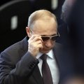 Rusų rašytojas: V. Putino baimės juodoji bedugnė