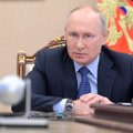 Grįžęs į Rusiją Putinas ėmėsi „ginti“ Bideną, bet užsipuolė jo atstovę
