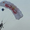 Parašiutininkas nušoko nuo aukščiausio pastato Gvadalacharoje