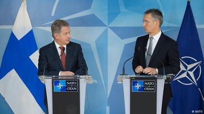 Suomijos prezidentas Sauli Niinisto ir NATO vadovas Jensas Stoltenbergas