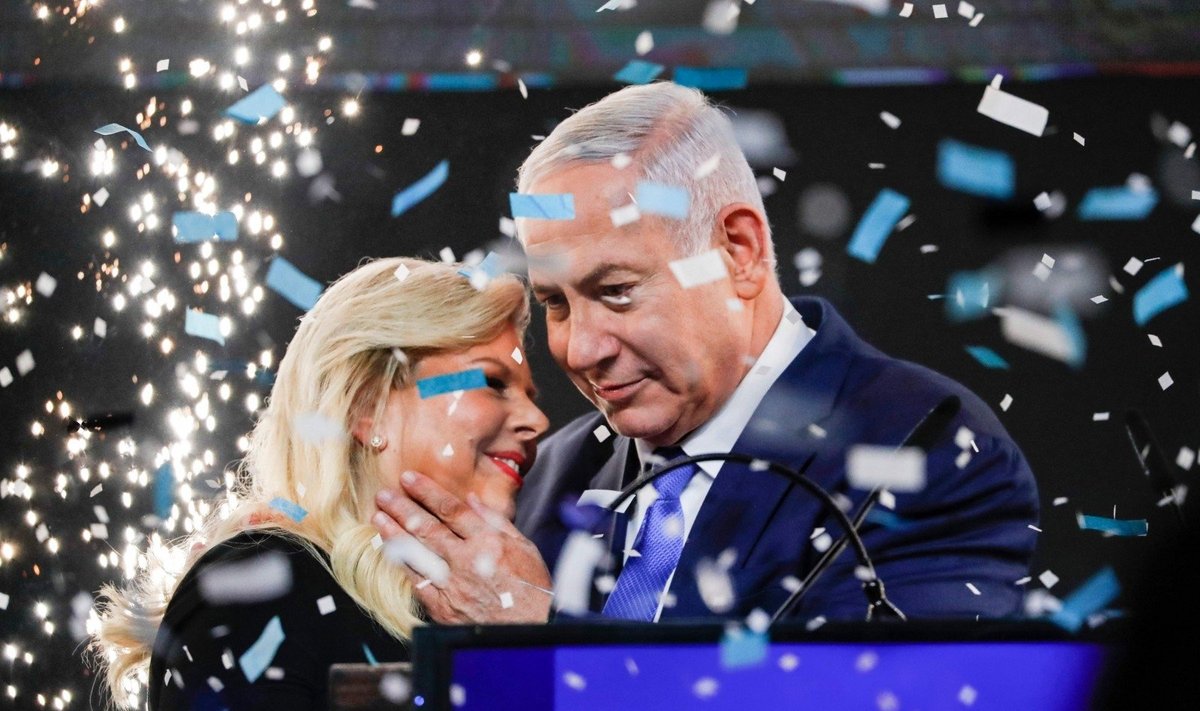 Benjaminas Netanyahu su žmona Sara