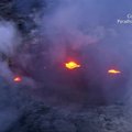 Iš Havajų ugnikalnio nesiliauja tekėjusi skysta lava: ežeras primena besišypsantį veidą