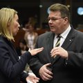 EU to sanction Ukraine separatists but wants dialogue with Russia