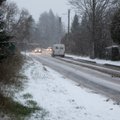 Kelininkai prašo rinktis saugų greitį: naktį laukia sunkios eismo sąlygos