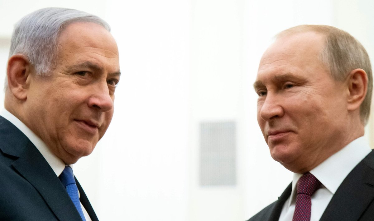Benjaminas Netanyahu ir Vladimiras Putinas 2019 metais