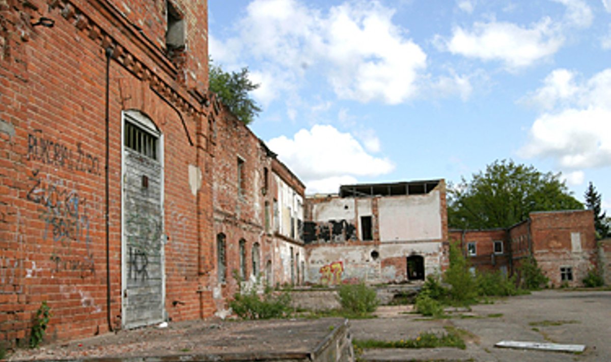 Buvęs Panevėžio konservų fabrikas atrodo kaip po karo