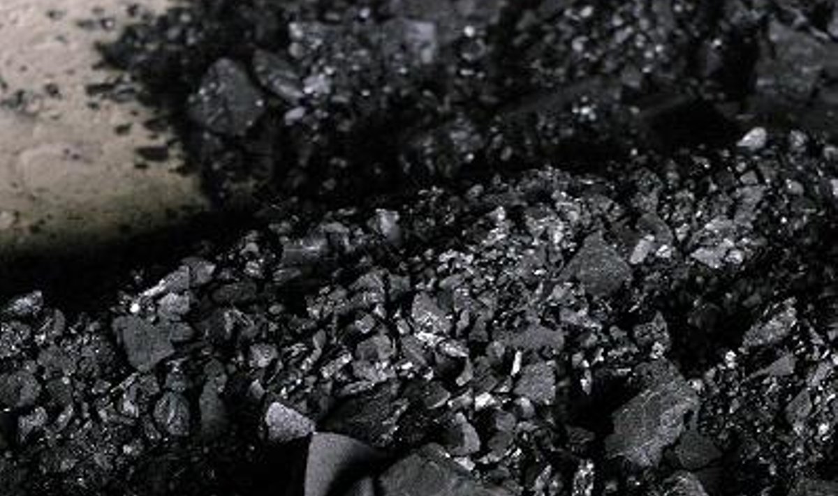 Cocaine hidden in coal