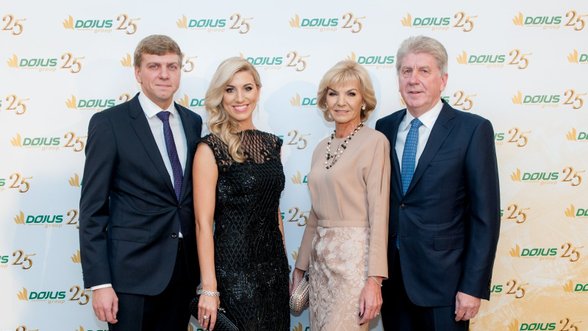 Viena turtingiausių Lietuvos šeimų bando atsikratyti sąsajų su Rusija ir Baltarusija: vedamos derybos