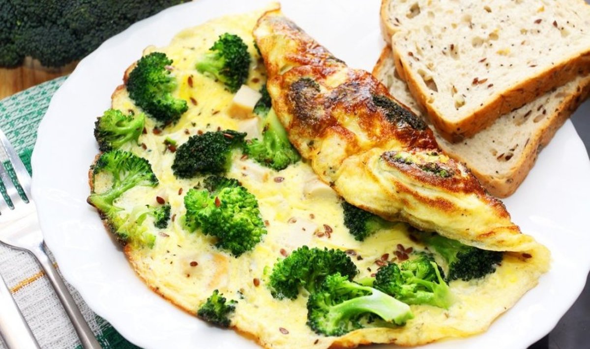 Omletas su brokoliais