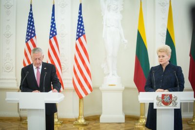 Jamesas Mattisas ir Dalia Grybauskaitė
