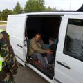 В Литве задержано двое граждан Латвии, перевозивших нелегальных мигрантов
