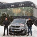 Naujo rekordo link – lietuvių keliautojai leidosi į žiemišką 5 000 km kelionę elektromobiliu