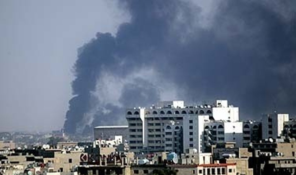 Bagdade nugriaudėjo du sprogimai
