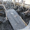 Kova dėl lavonų Klaipėdoje: sudegintas trečias ritualinių paslaugų įmonės automobilis