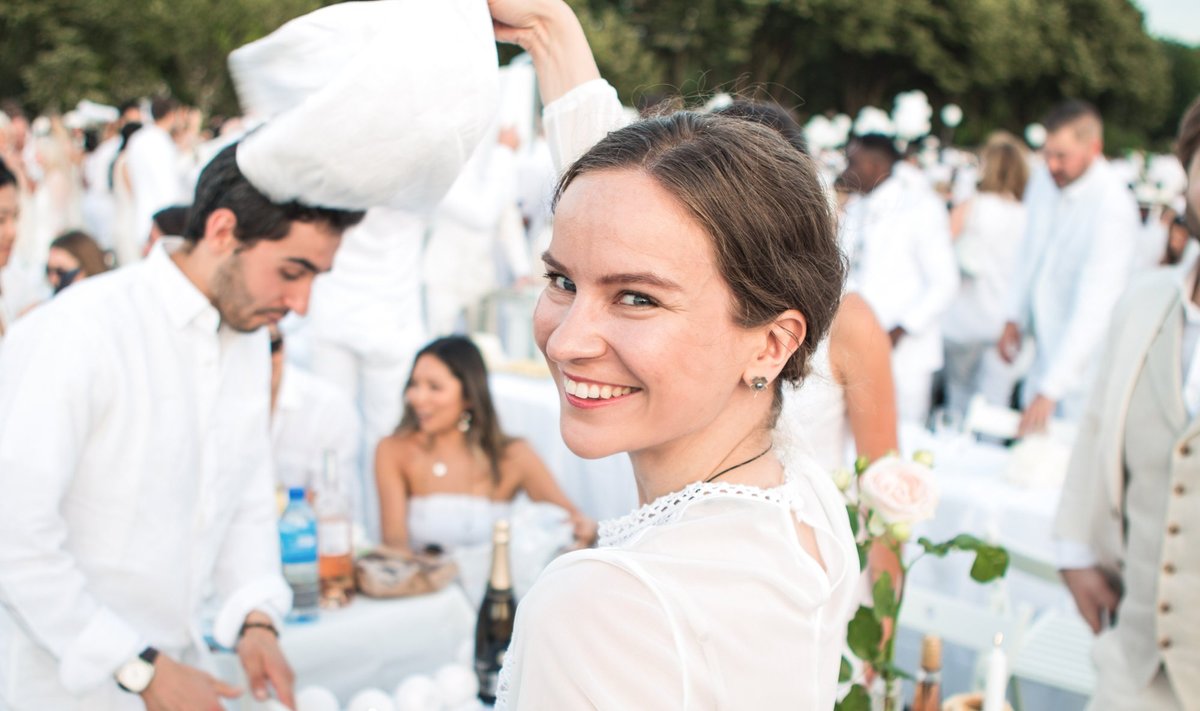 Modesta Meškė „Dîner en Blanc“ Paryžiuje