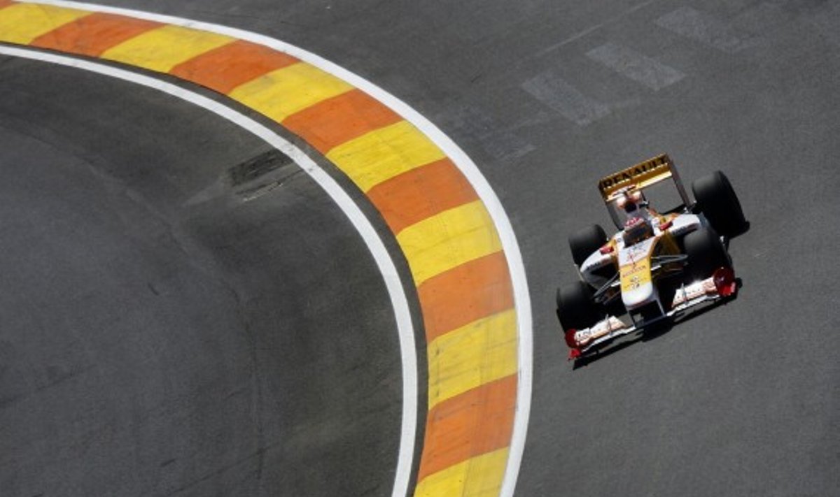   Fernando Alonso su "Renault"  