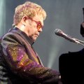 Į Lietuvą grįžta Eltonas Johnas