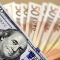 JAV dolerio kursas lėtai smunka euro atžvilgiu