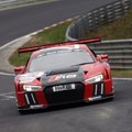 „Audi R8 LMS“ jau skina pergales lenktynių trasose