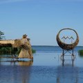 Gintaro įlankoje – nauja įspūdingų skulptūrų ekspozicija ant vandens