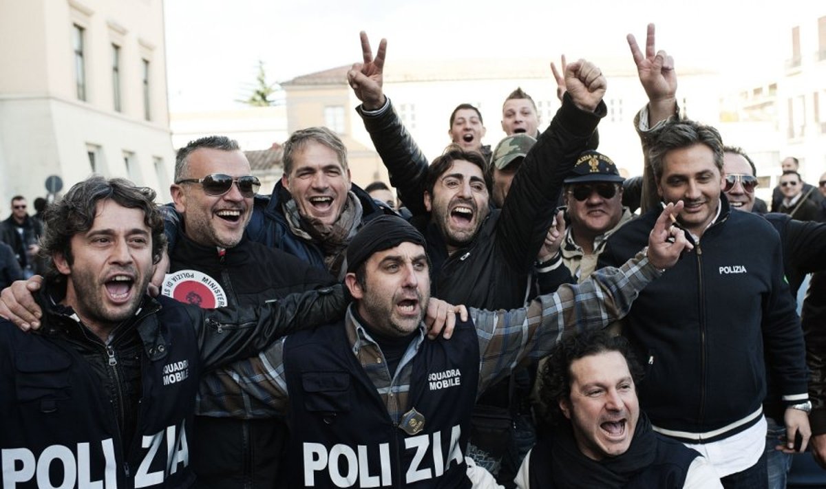 Policininkai džiaugiasi, kad pavyko suimti Italijos mafijos vadeivą