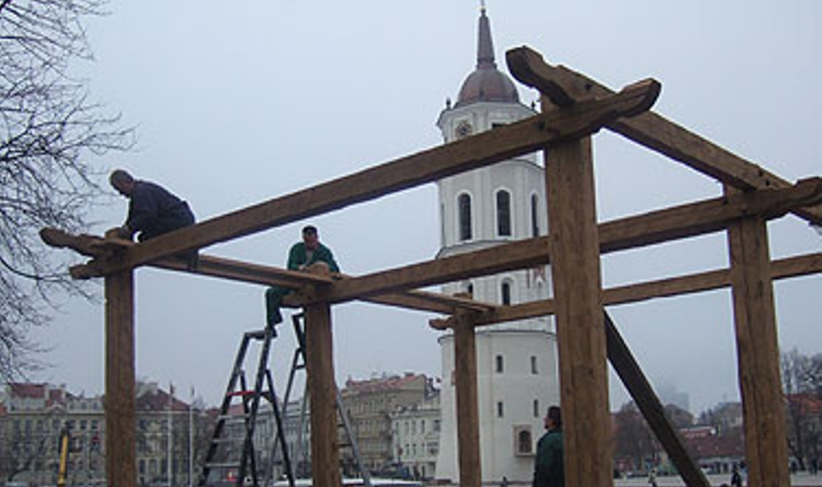 Vilniaus Katedros aikštėje statoma prakartėlė