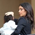 K. Kardashian toliau lepina dukrą – deimantus nešiojančiai mergaitei pirks salą
