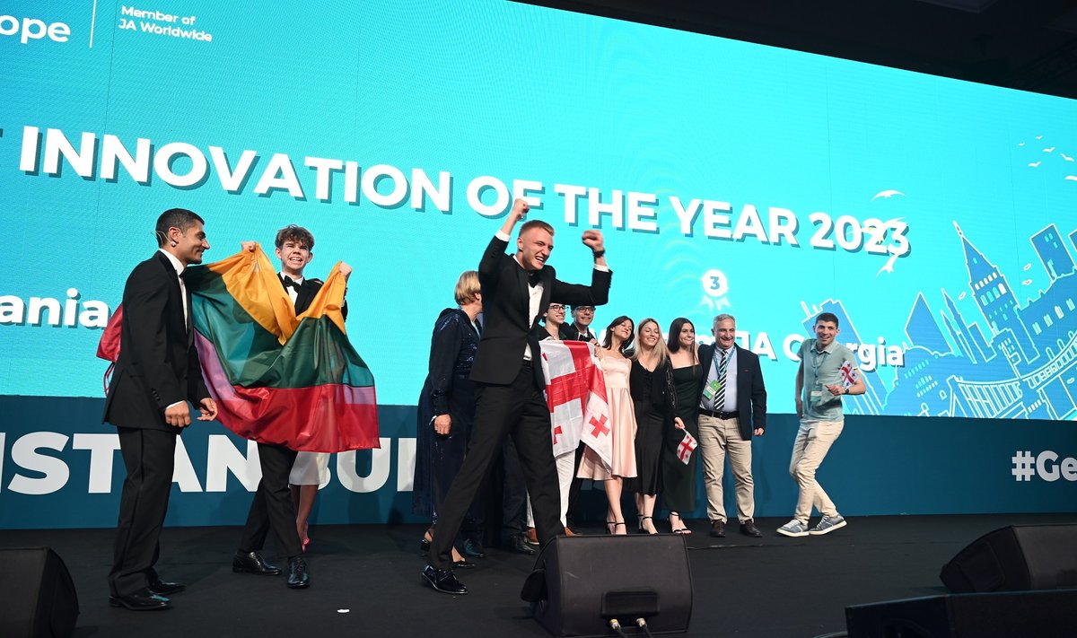 Mokomoji mokinių bendrovė „Brailliant“ iš Mažeikių užėmė 2-ąją vietą didžiausiame antreprenerystės renginyje Europoje – „Gen-E 2023“
