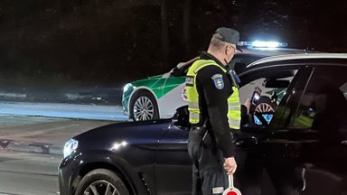Gruodį vairuotojų laukia dar griežtesnė kontrolė – pareigūnai dirbs išvien su Europos kelių policija