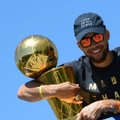 NBA laisvųjų agentų rinka: B. Griffinas lieka „Clippers“, S. Curry tapo brangiausiu visų laikų krepšininku