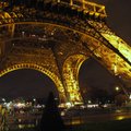 Daring tourists 'step into the void' at Eiffel Tower