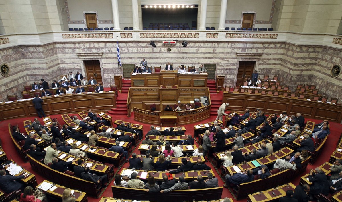 Graikijos parlamentas balsavo dėl premjero G.Papandreou taupymo plano